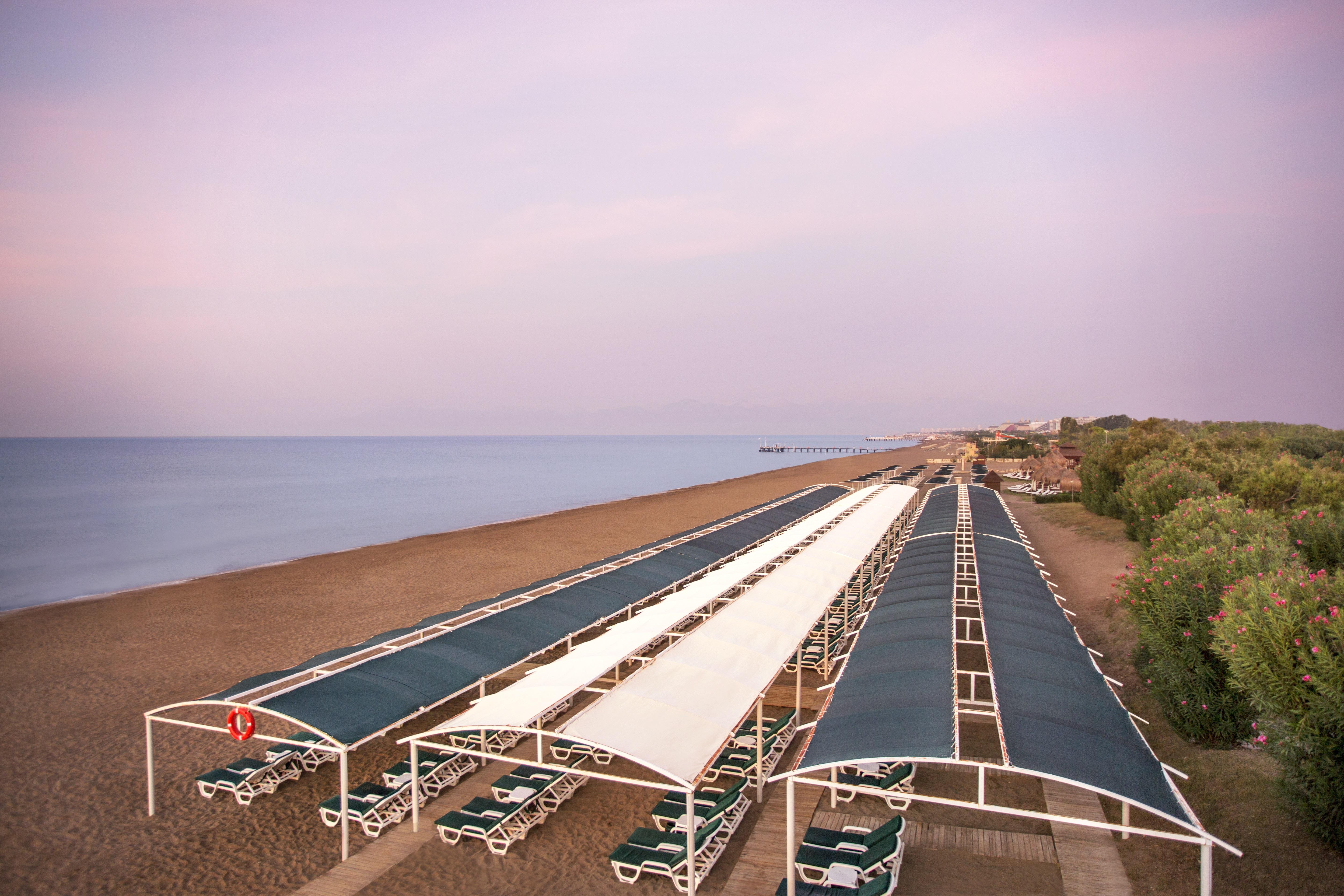 Ic Hotels Green Palace - Kids Concept Antalya Exterior foto The beach of the resort