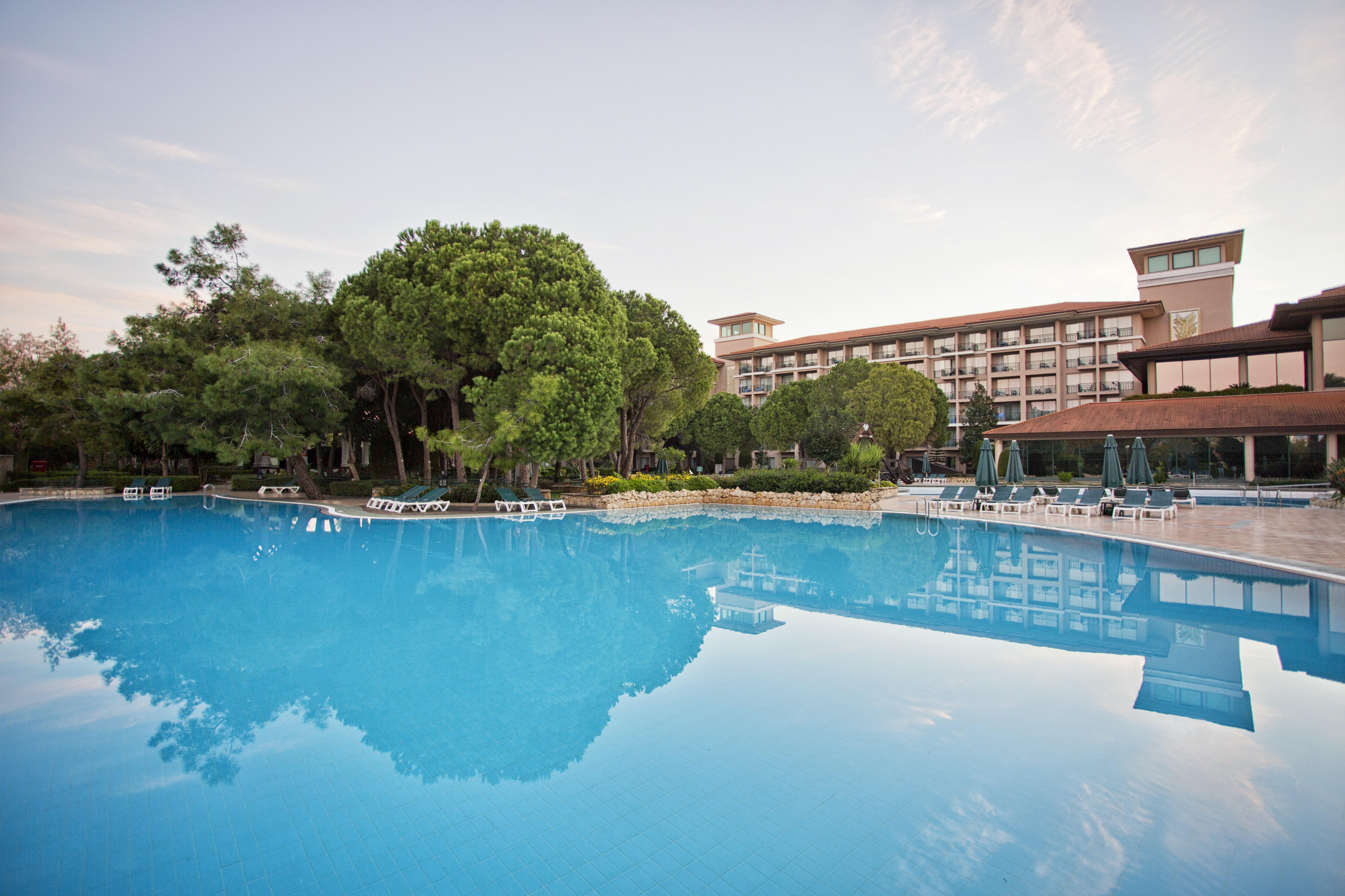 Ic Hotels Green Palace - Kids Concept Antalya Exterior foto The swimming pool at the hotel
